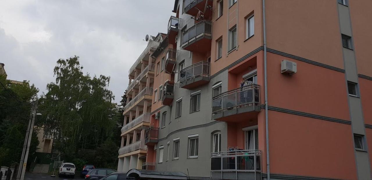Rózsa Apartman Apartamento Hévíz Exterior foto