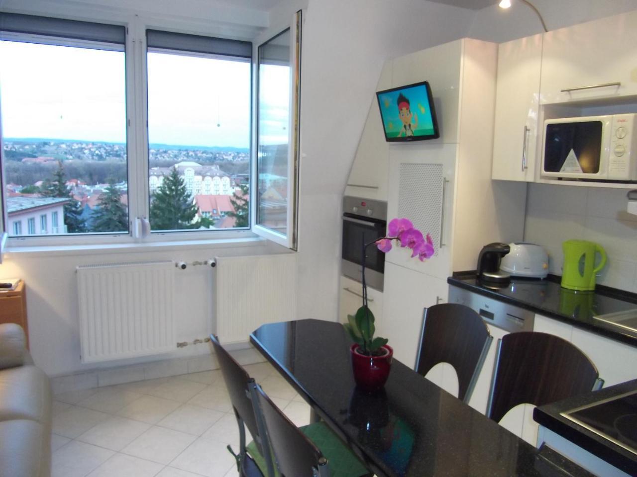 Rózsa Apartman Apartamento Hévíz Exterior foto